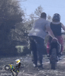 Женская логика в действии: гифки, которые заставят вас улыбнуться